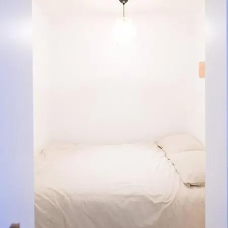Apartment We Parisian The Marais Cozy