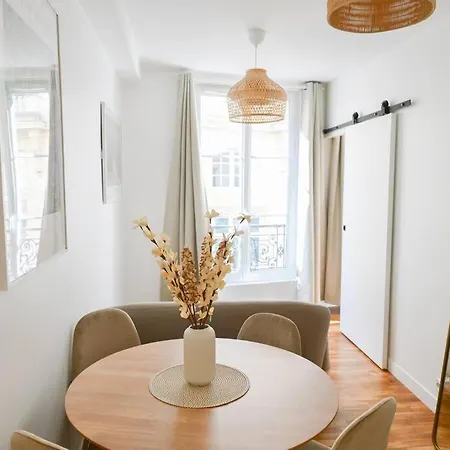 We Parisian The Marais Cozy Apartment Paris
